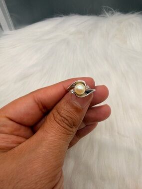 10k White Gold Akoya Culture Pearl & Diamond Vintage Ring Size 6.